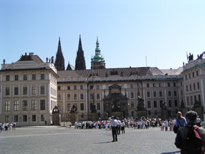プラハ城前広場